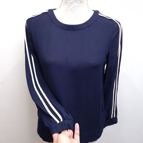 J. Crew Double Stripes Crepe Top Blouse Navy Womens Size 00 - Picture 1 of 16